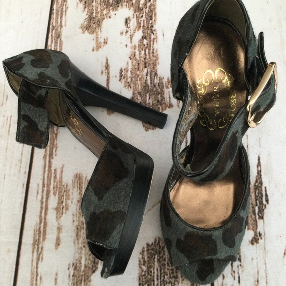 N.Y.L.A. PONY HAIR PLATFORM HEEL SIZE 7 - Picture 12 of 12